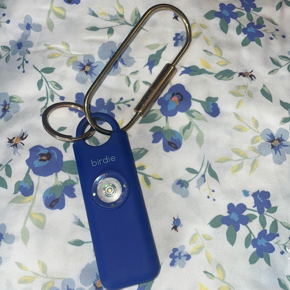 Birdie personal safety alarm blue